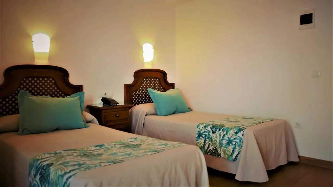 Hotel Ayamontino 푼타움브리아 스페인