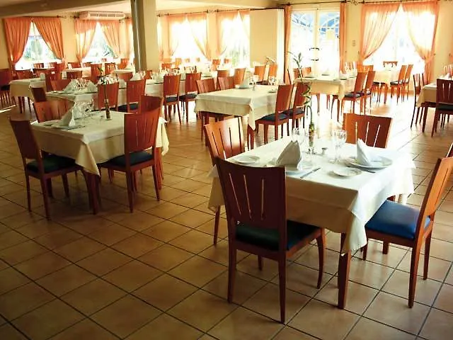 Hotel Ayamontino 푼타움브리아